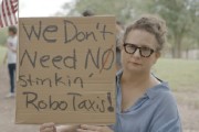 吴忠特斯拉在得州奥斯汀遭遇抗议活动：反对马斯克Robotaxi计划